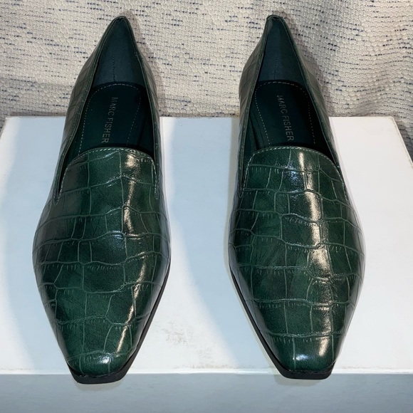 Marc Fisher Shoes - Marc Fisher Green Snake Scale Loafer Square Toe Shoes Size: 7.5 M